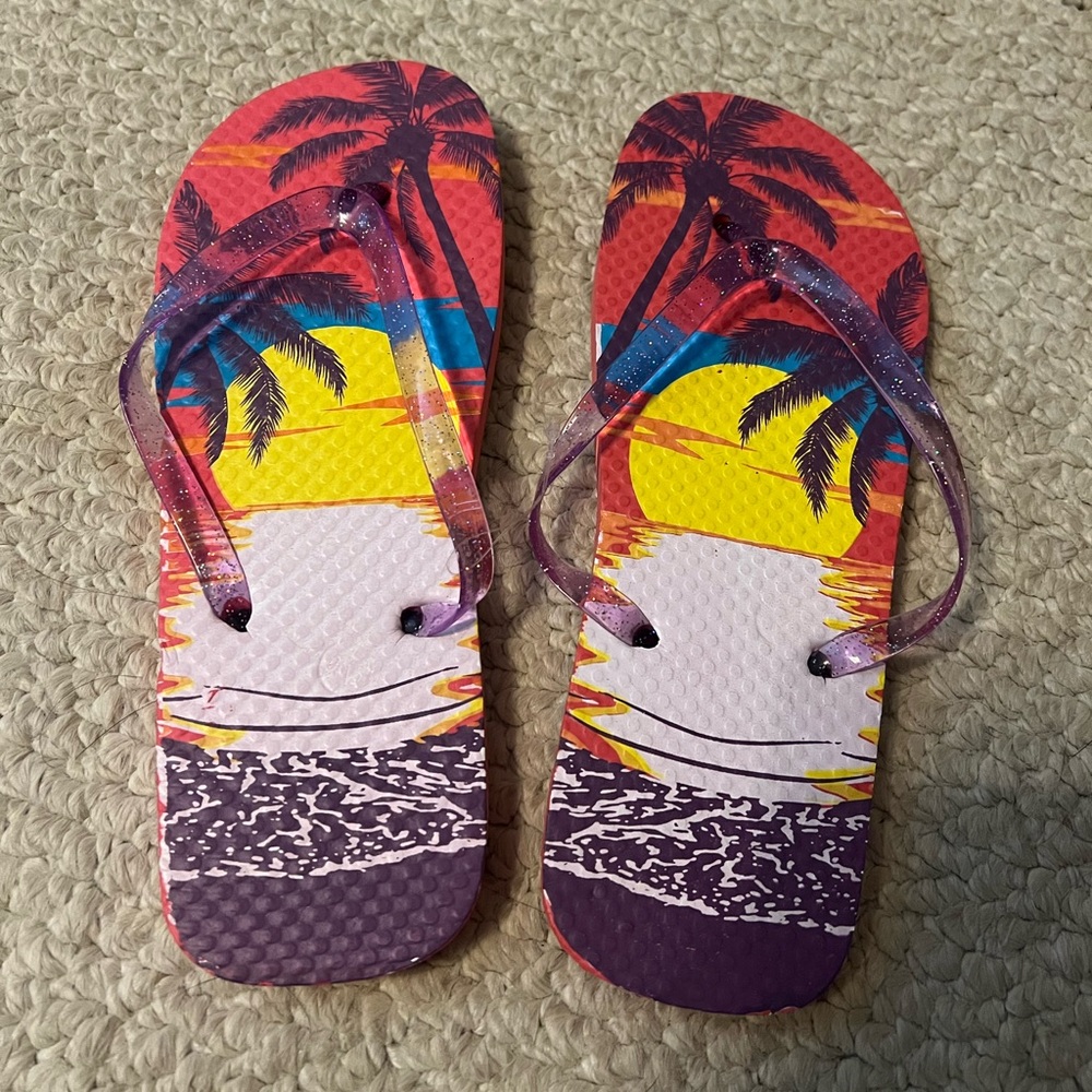 Flip flops, beach theme, never worn